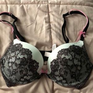 Victoria’s Secret bra